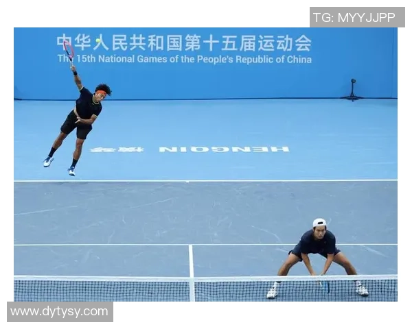 南京网球队与广州网球队赛后分析:节奏掌控与战术对决的深度剖析 南京网球队与广州网球队赛后分析:节奏掌控与战术对决的深度剖析