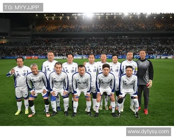 香港足球明星球员的辉煌历程与未来发展展望 香港足球明星球员的辉煌历程与未来发展展望