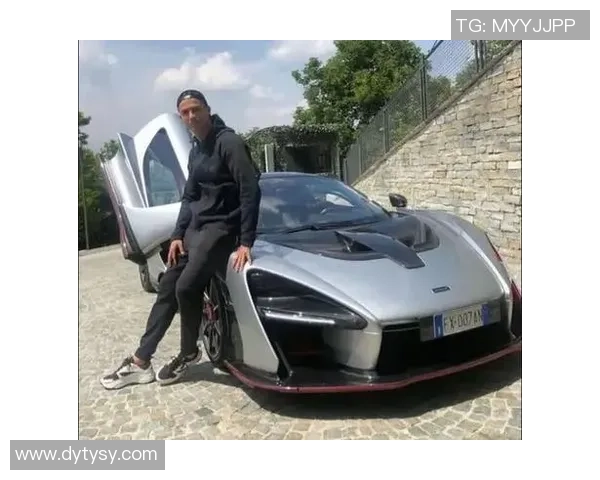 足球明星年收入揭秘超高薪资背后的秘密与影响